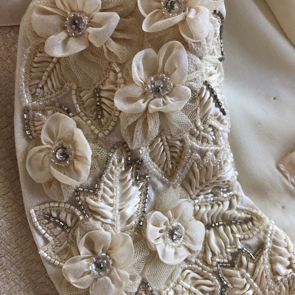 SOLD VALENTINO Ivory Silk Tweed Flower Beaded Coat - Picture 4 of 8